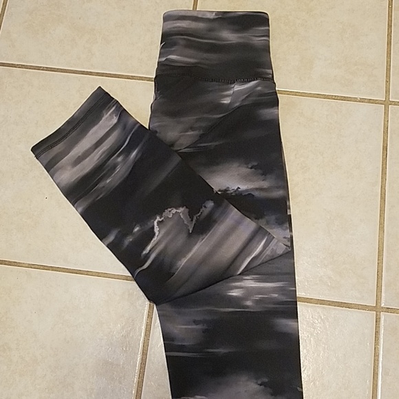 Yoga Pants - Picture 2 of 3